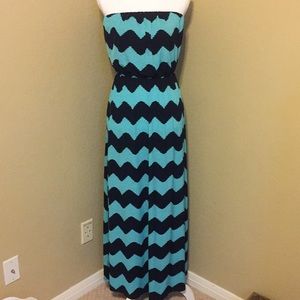 Women’s Size Large Fashionomics Strapless Dress